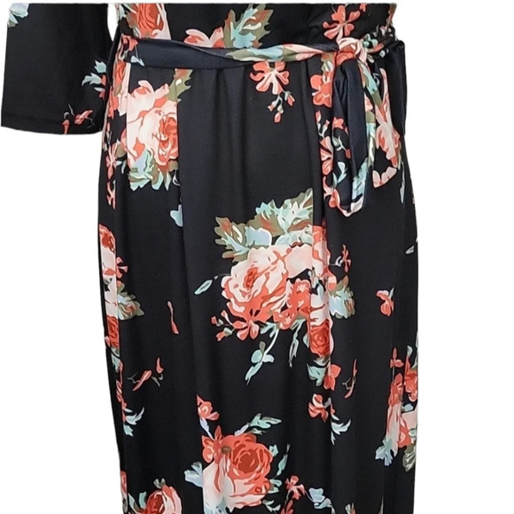 Floral Maxi Dress - Picture 3 of 4